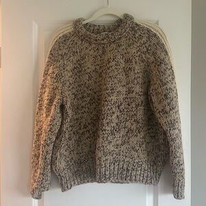 Closed official sweater medium nwot